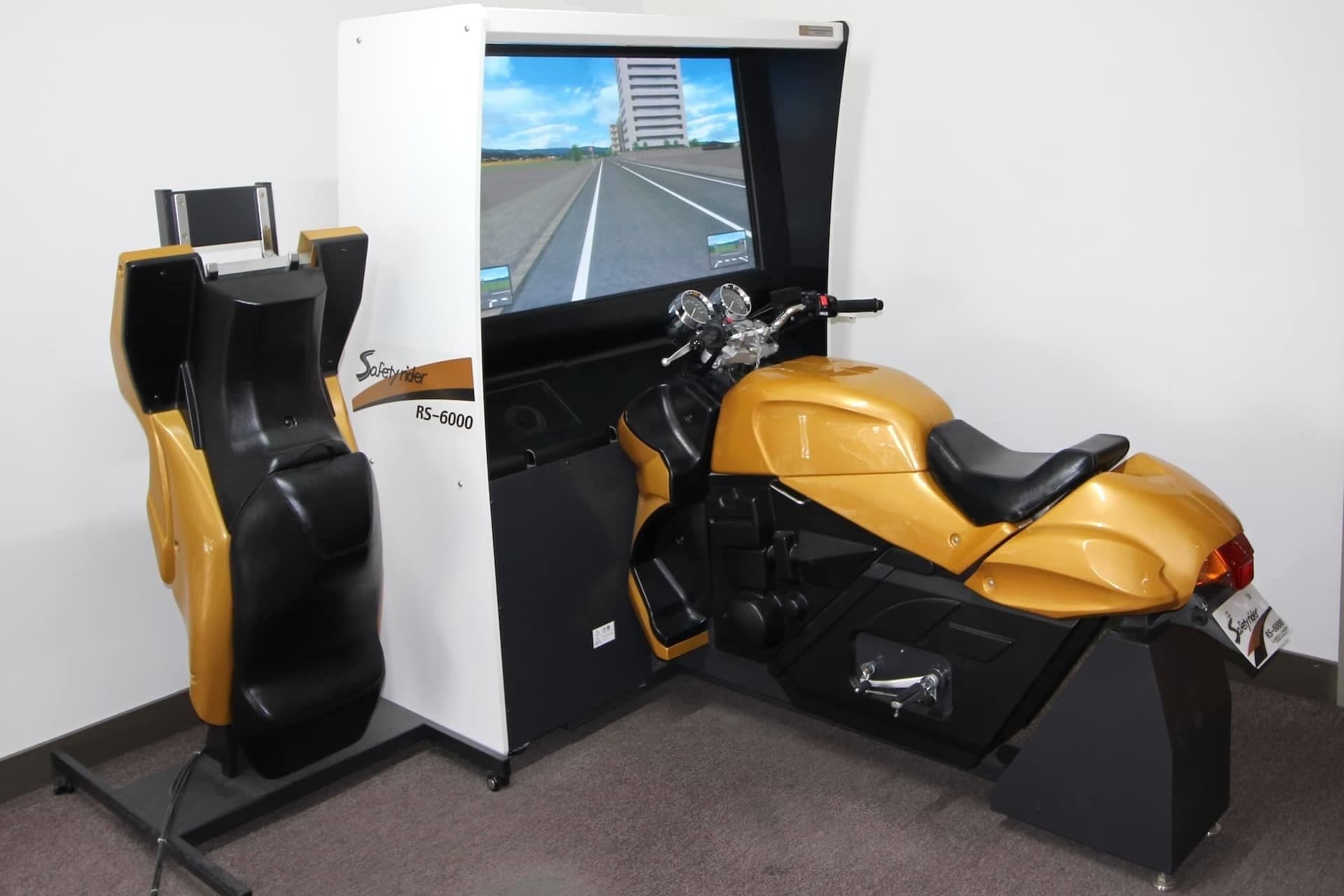 二輪シミュレーター